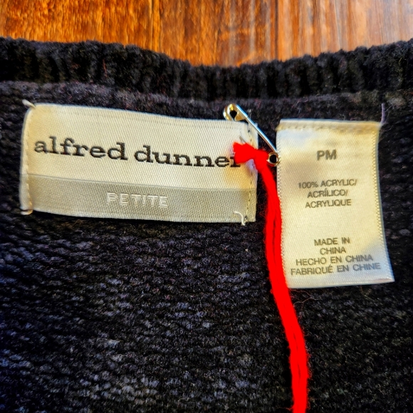 💮🌹Vintage 00's Embroidered Chenille Sweater💋❣️ - Picture 5 of 9